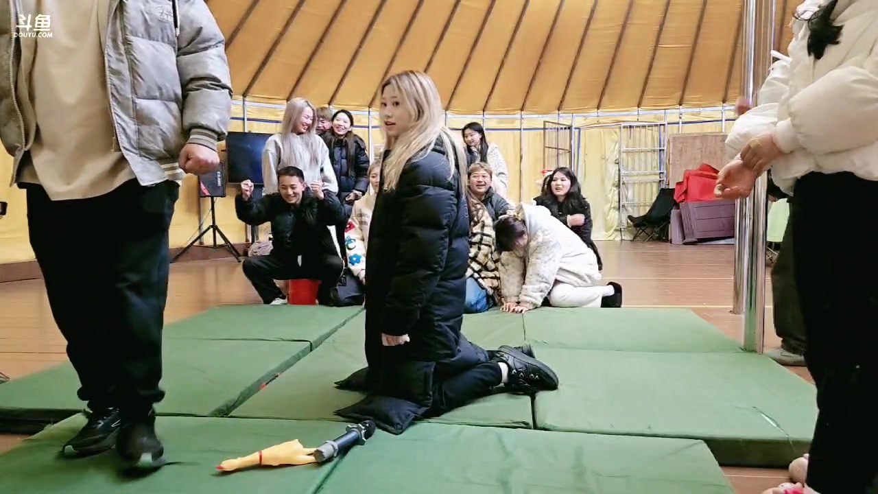 【2025-03-04 20点场】阿福Afuuu：如果巅峰留不住，那就重走来时路 8281