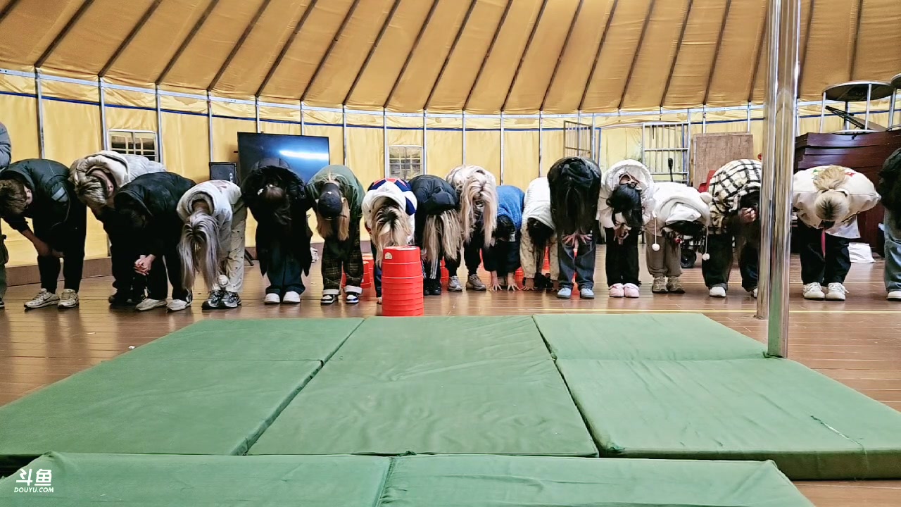 【2025-03-04 22点场】阿福Afuuu：如果巅峰留不住，那就重走来时路 8281