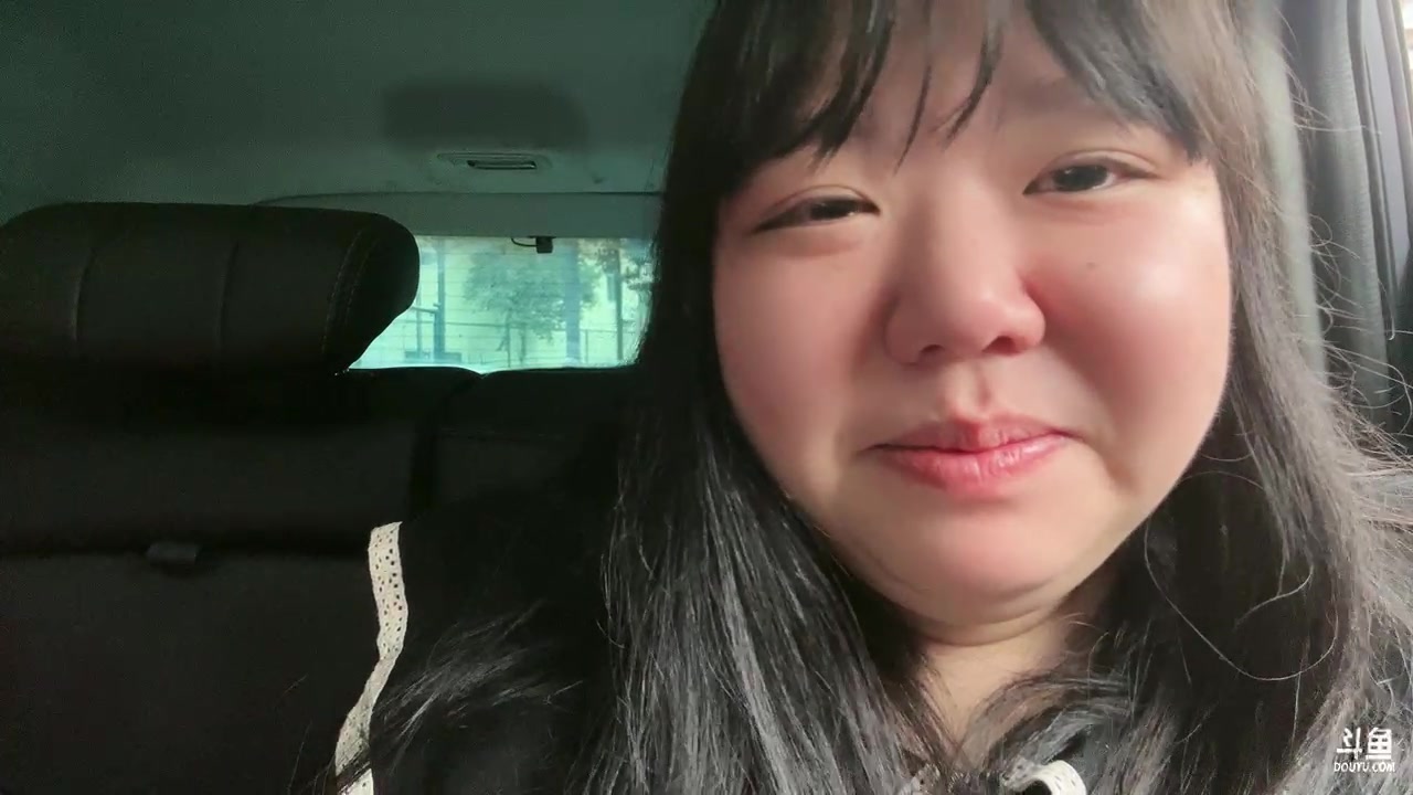 【2025-03-14 11点场】昔恩小姐姐：【小奶团】985户外团播生活开始咯~