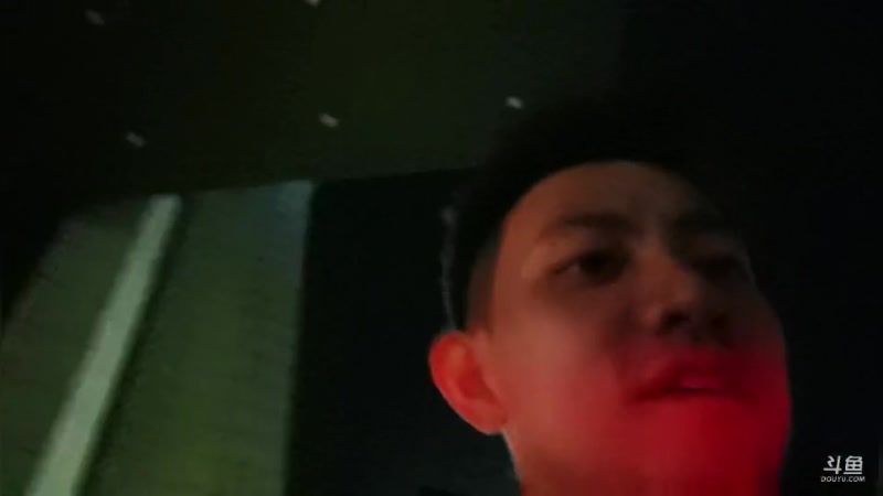 【2025-03-28 01点场】弹头很暴躁zshhh：染个幸运的头发