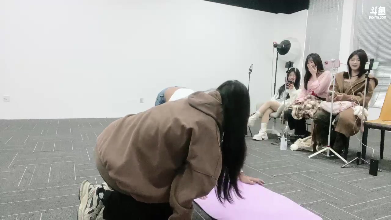 【2025-04-04 15点场】主播阿郎：开始组队320155