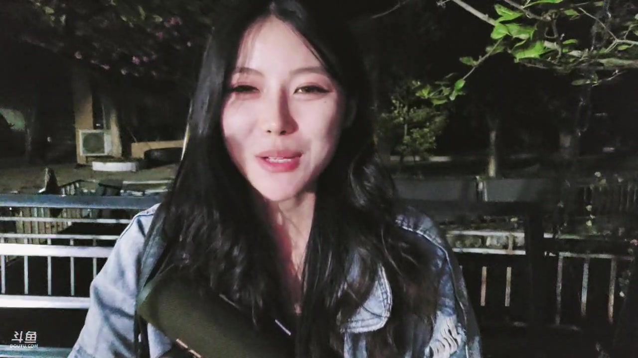 【2025-04-09 01点场】叶子户外：12580团播第二季 破茧day6