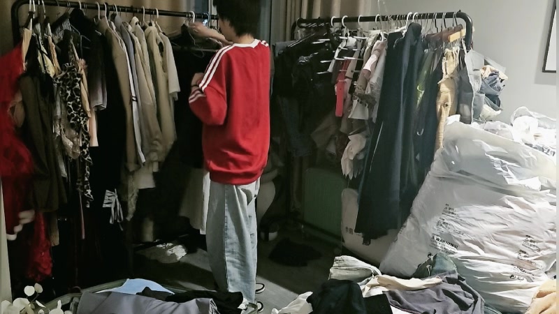 【2025-04-10 20点场】唐6儿：【小奶团】5点剪头发去