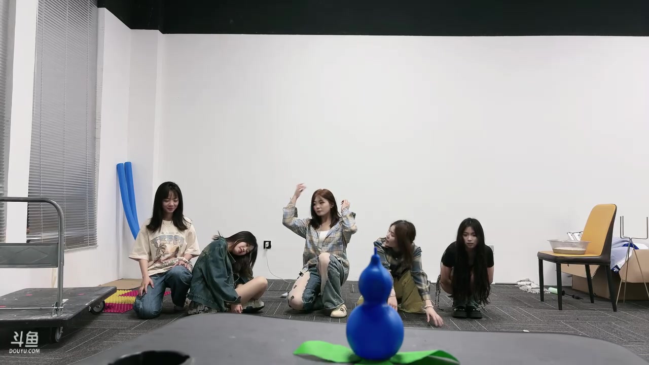 【2025-04-11 21点场】主播阿郎：开始组队320155