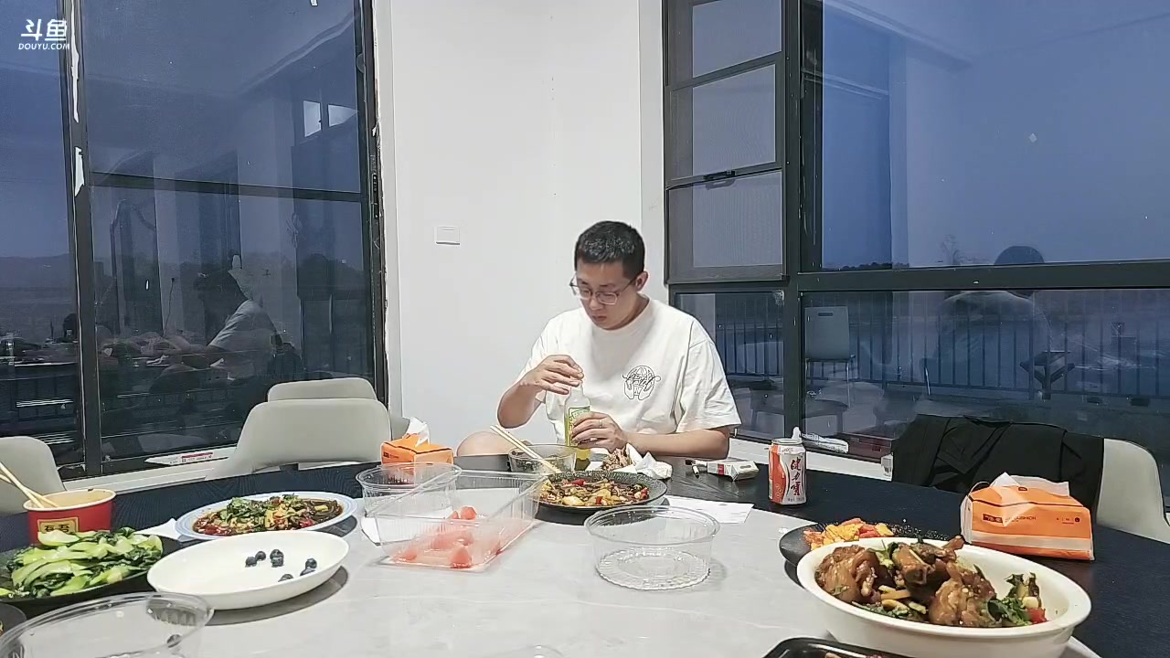 【2025-04-16 18点场】小鱼小鱼吃虾米：蜜雪小团S3 day4