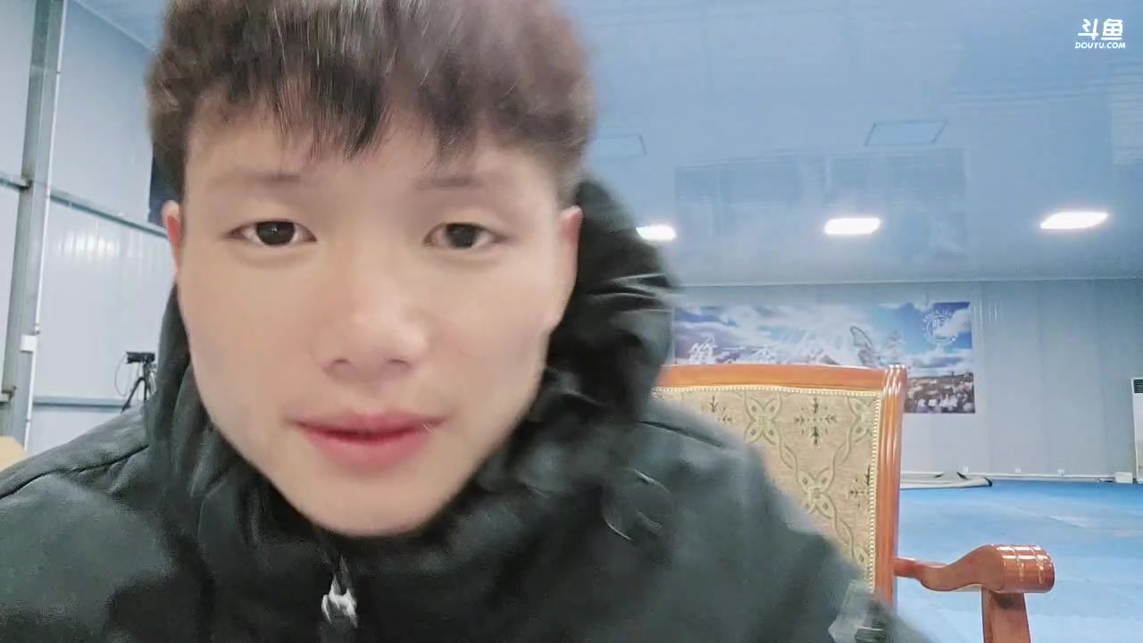 【2025-04-15 23点场】叶子户外：12580团播第二季 破茧day11