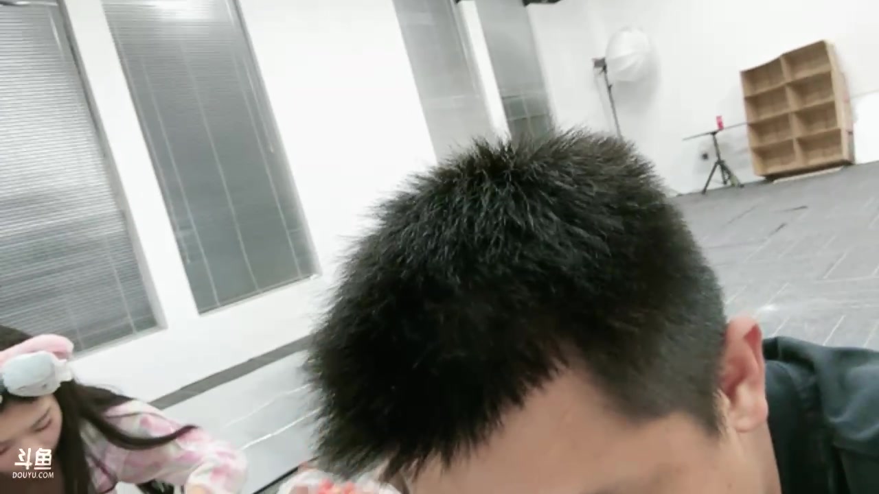 【2025-04-19 23点场】主播阿郎：我们组队吧320155