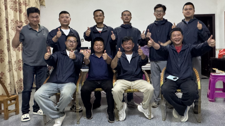 【2025-4-12 12点场】吉普赛12345678:小零粉的直播间