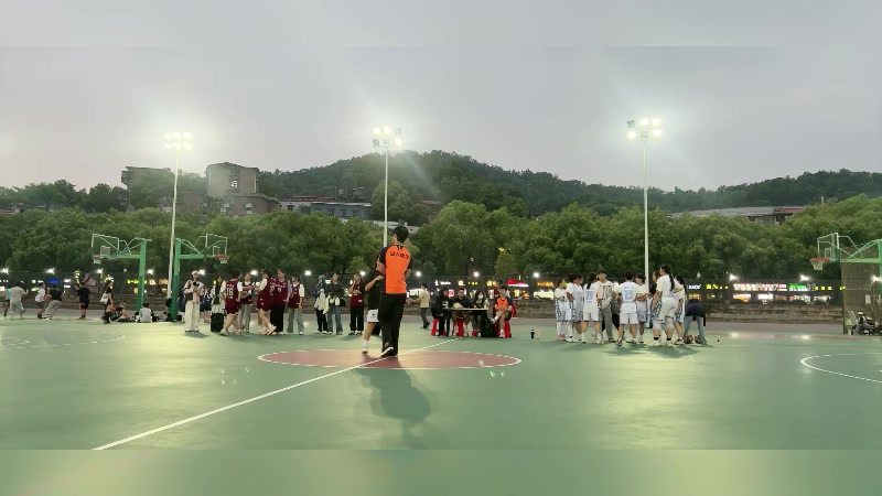 【2025-4-22 18点场】湖大土木篮球后援会:土木VS文学工管