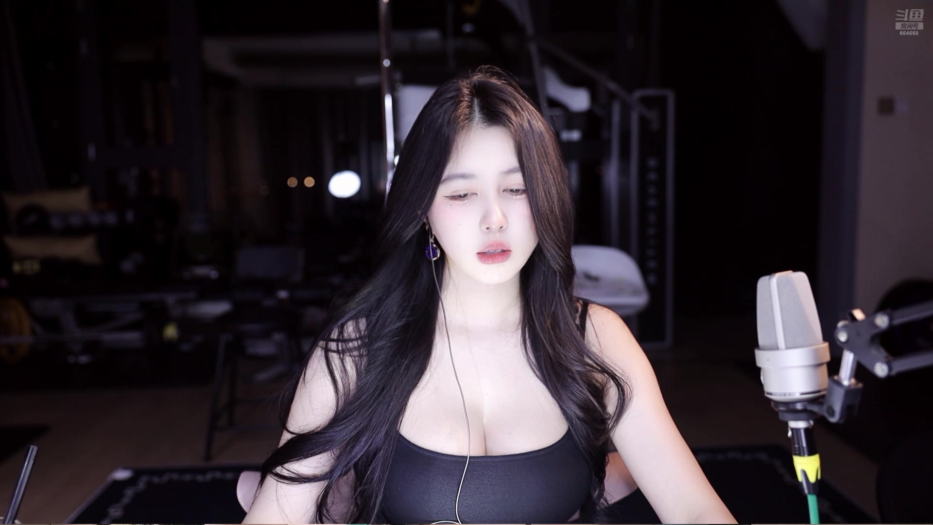 【2025-04-23 01点场】小酒窝翁馨：好好健身，好好生活