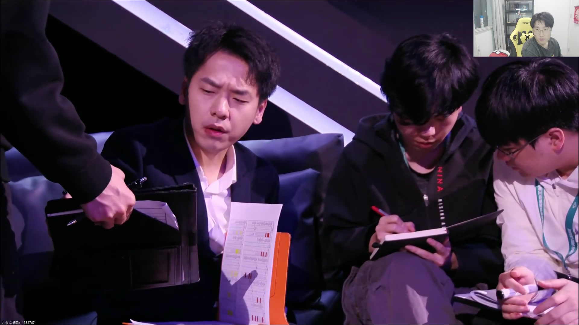 【2025-04-28 18点场】解说潇洒：济南RW.侠 VS  杭州LGD.NBW