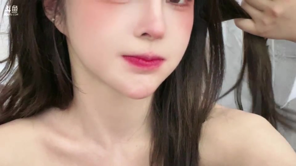 【2025-5-6 17点场】苏恩Olivia:苏恩: 晚上好呀！！