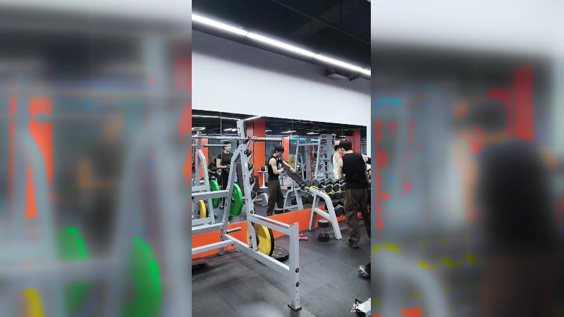 【2025-05-14 完整版】LOL丶摇摆：高手肌肉男中单!
