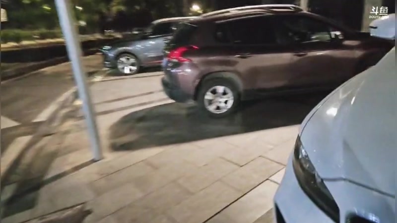 【2025-06-04 01点场】弹头很暴躁zshhh：非常757女团：努力上进