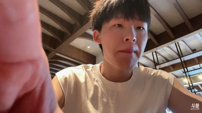 【2025-06-06 完整版】骇客H4cker：先吃个饭 等会去健身