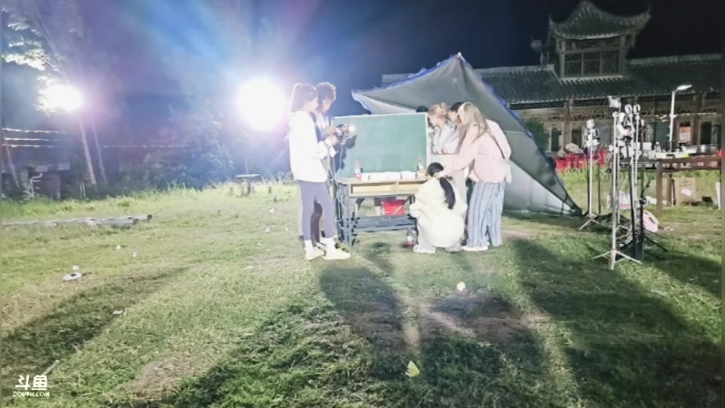 【2025-06-07 22点场】弹头很暴躁zshhh：非常757女团：努力上进