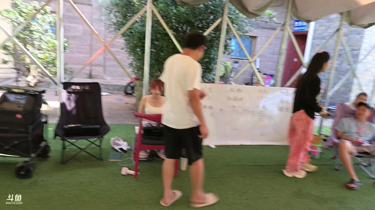 【2025-06-10 14点场】757户外：【非常互娱】757女团S5 Day105