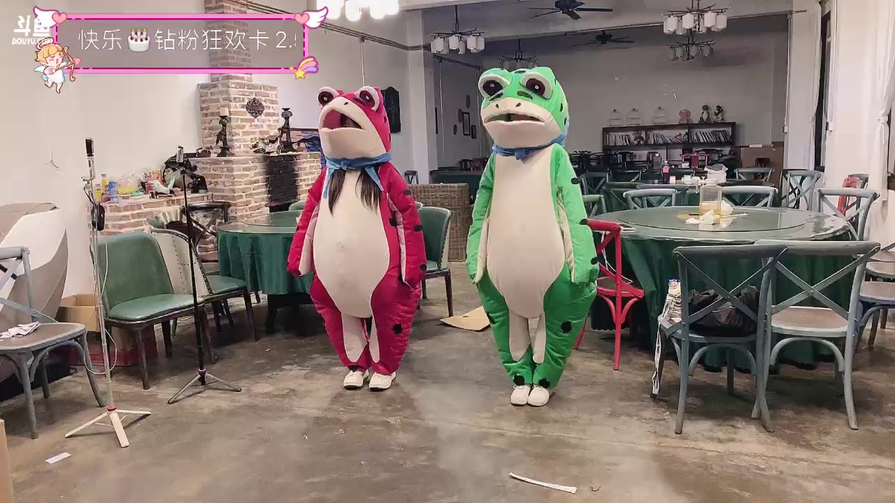 【2025-6-21 19点场】呆彤儿:【小奶团】祝我生日快乐～