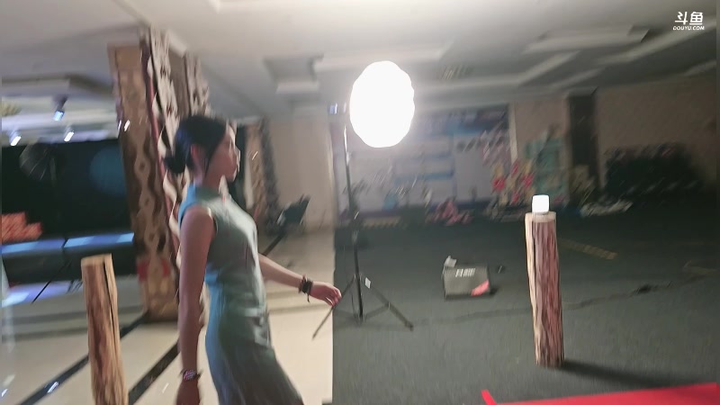 【2025-06-23 21点场】叶子户外：（成都站）12580团播第三季时装秀