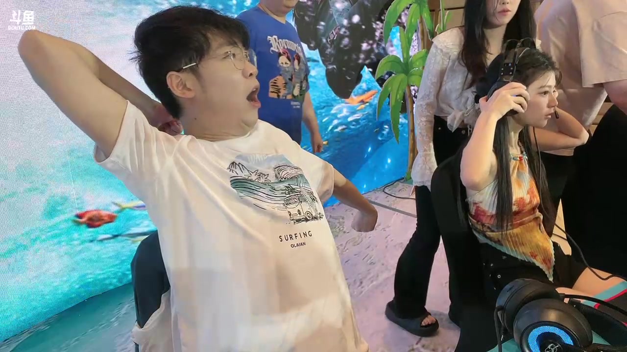 【2025-06-24 14点场】Dy花老湿：三亚第三天，干就完了
