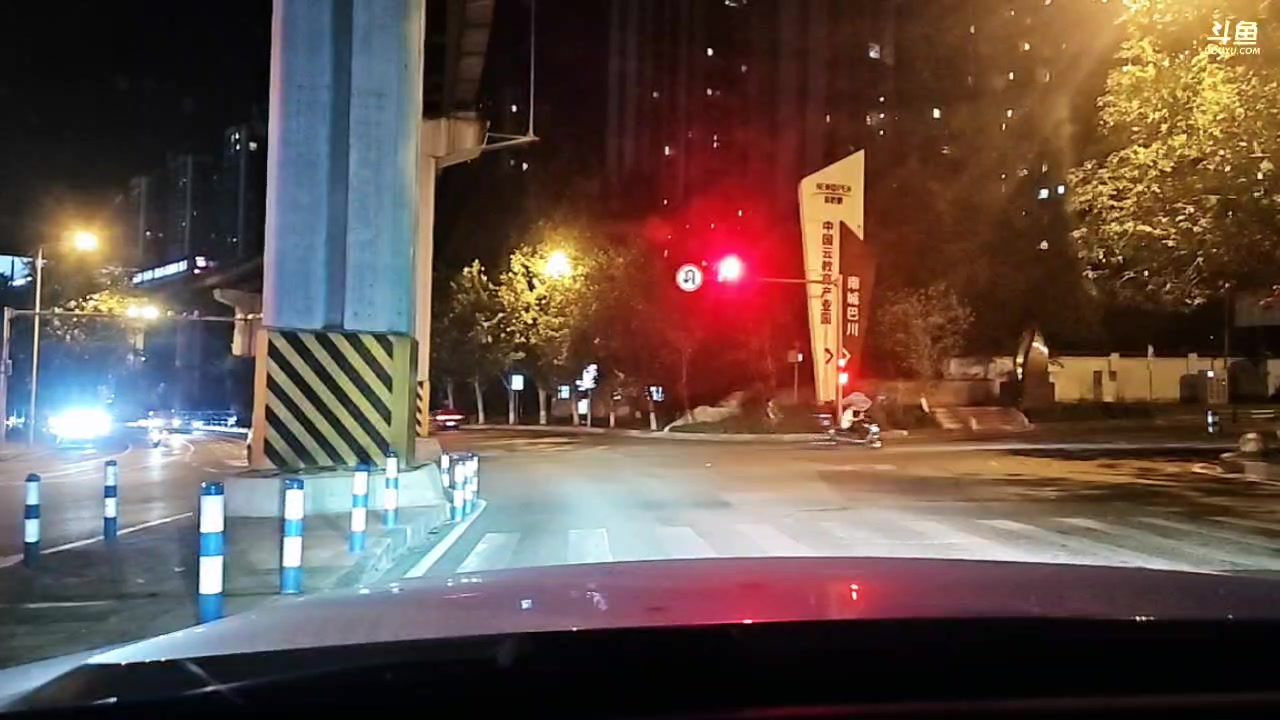 【2025-06-26 22点场】逐梦兄弟：牙牙买车记13：00不见不散