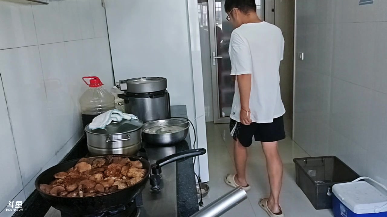 【2025-08-13 11点场】逐梦兄弟：六盘水生活
