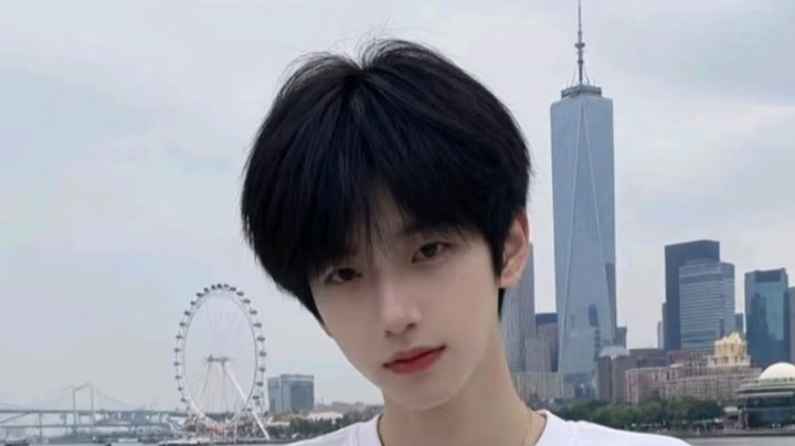 【2025-8-15 22点场】江灿0528:江灿0528的直播间
