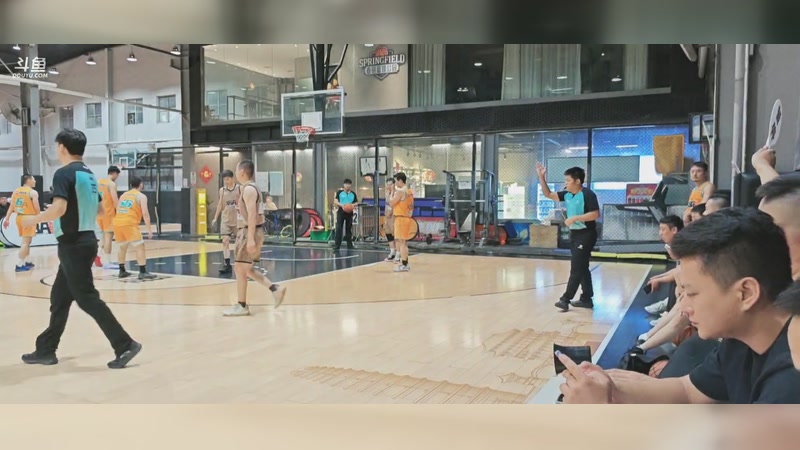 【2025-8-22 20点场】西安篮球XBA联盟:飝龘 vs .羽林