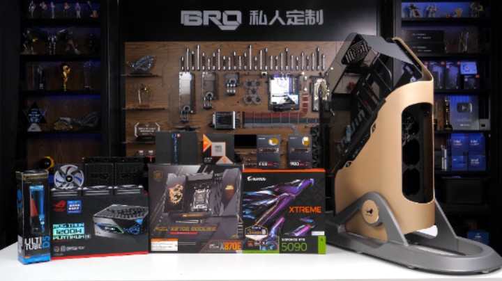 男人的终极梦想：RTX5090+9950X3D! 迎广Infinite太空舱沉浸式装机！