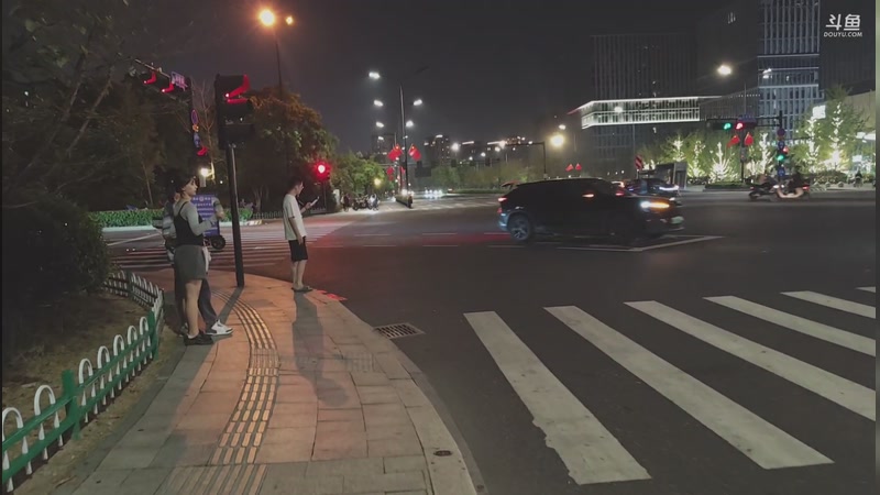 【2025-10-12 20点场】花饭小老弟:回归杭州爱巢