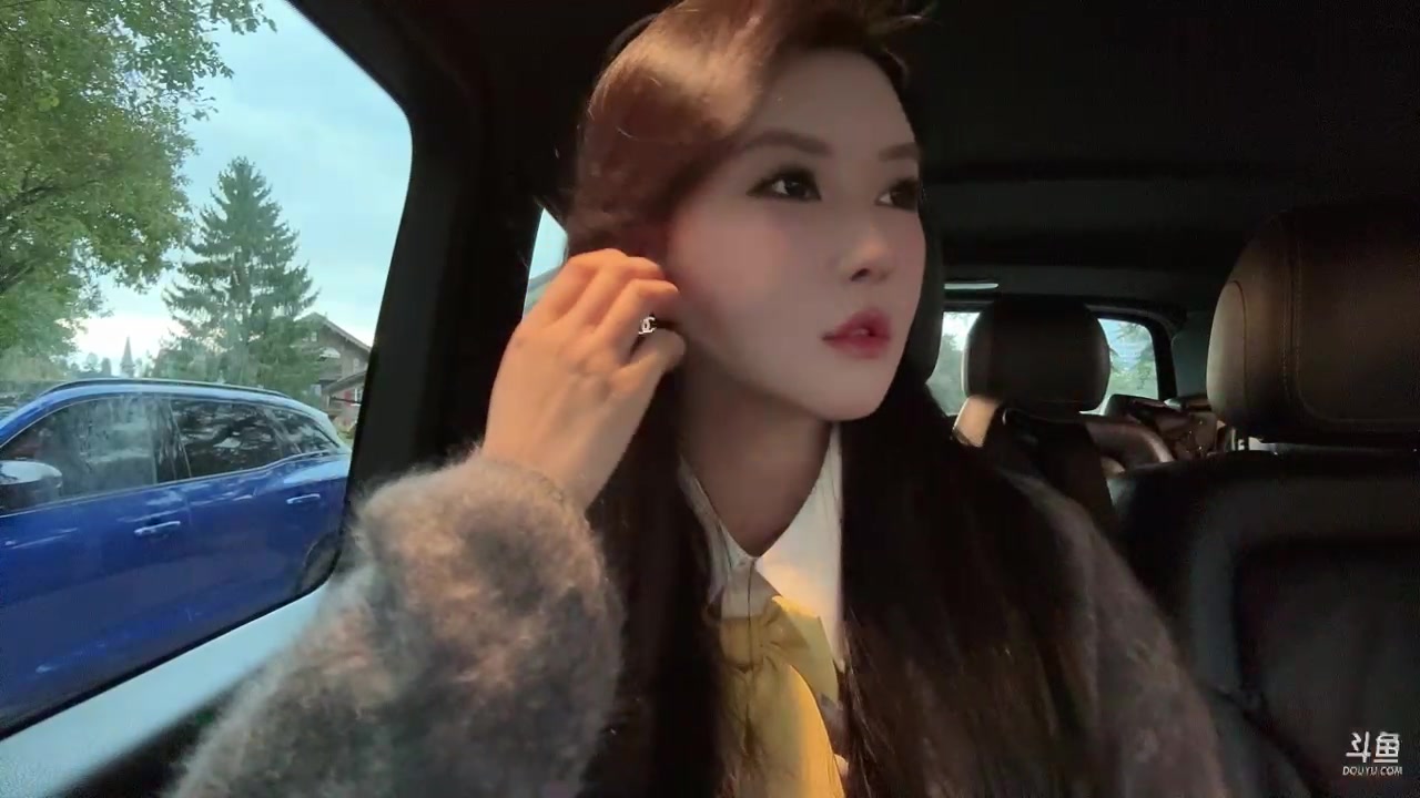 【2025-10-15 23点场】喵小莎:出门玩啦&nbsp;有空播～