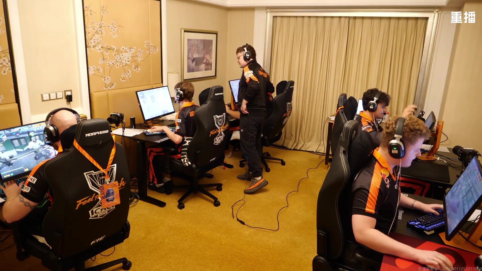 【2025-10-16 01点场】完美世界电竞频道：【重播】CAC2025主舞台