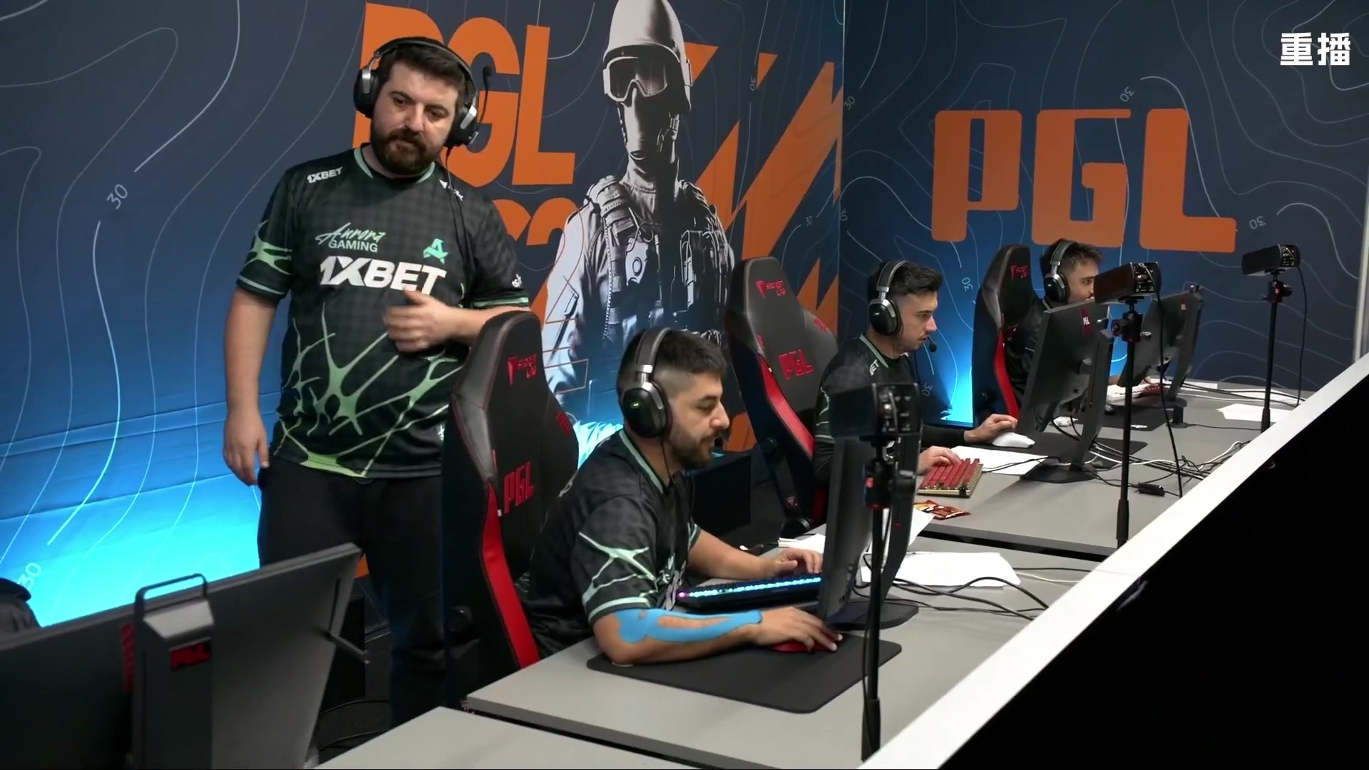 【2025-10-27 04点场】完美世界电竞频道：PGL大师赛 主舞台【重播】