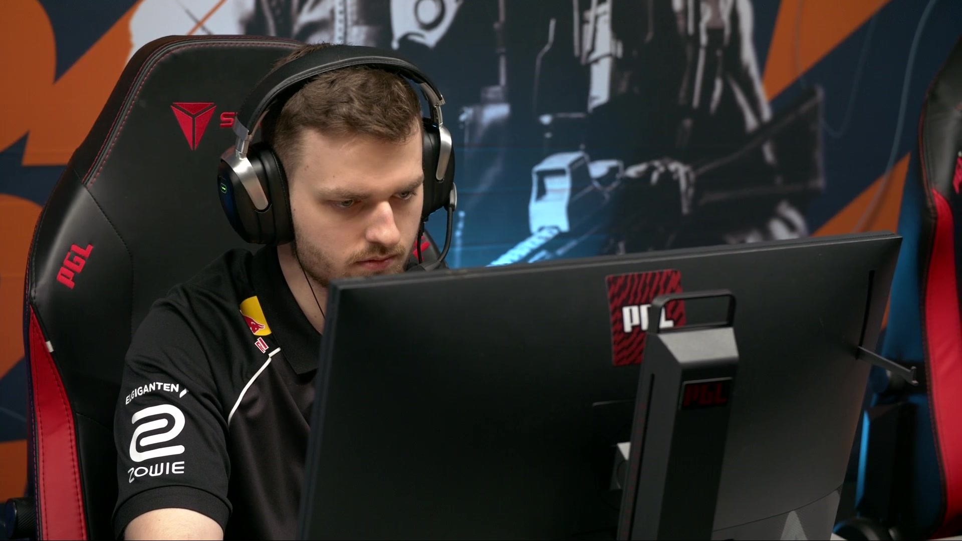 【2025-10-28 17点场】完美世界电竞频道：PGL大师赛 Astralis-Leg