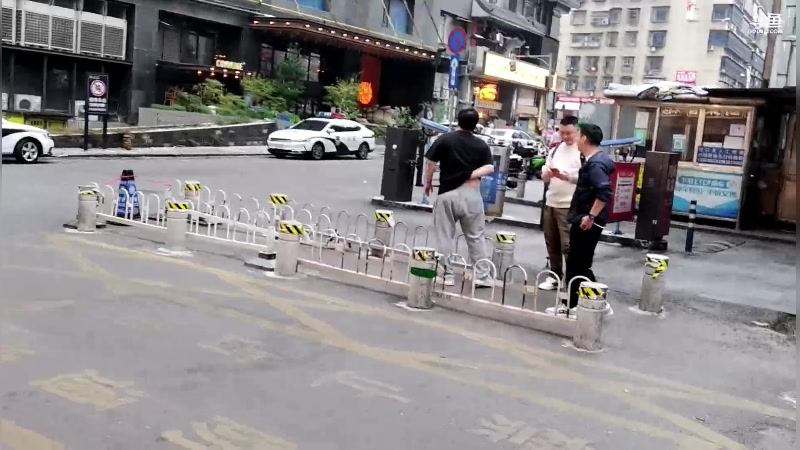 【2025-10-29 15点场】Zhou陈尧：户外播个高老庄开业剪彩~