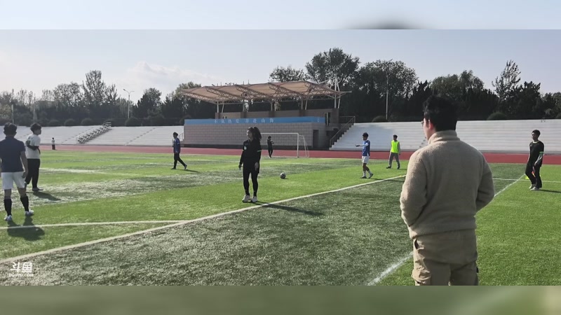 【2025-10-29 12点场】烟院赛事直播:研究生1队vs23级