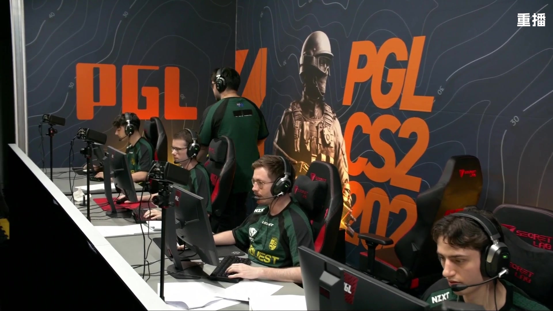 【2025-10-30 12点场】完美世界电竞频道：PGL大师赛 B8-Legacy