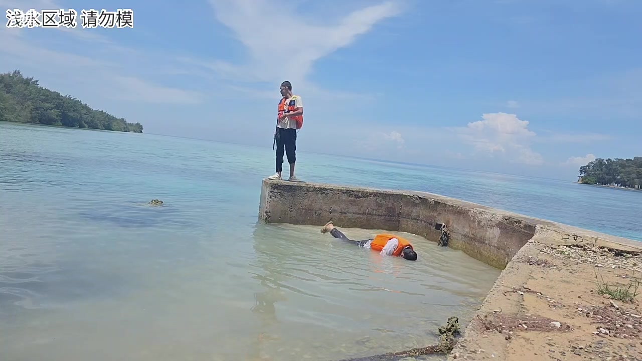 【2025-10-31 11点场】主播大飞牛肉：印度尼西亚三傻15天荒岛生活