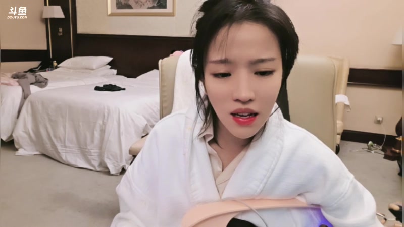 【2025-10-30 2点场】唐6儿:【小奶团】梦想创造营11点Pk