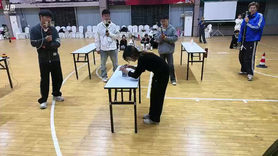 【2025-11-01 20点场】叁三QvQ：224团播day7