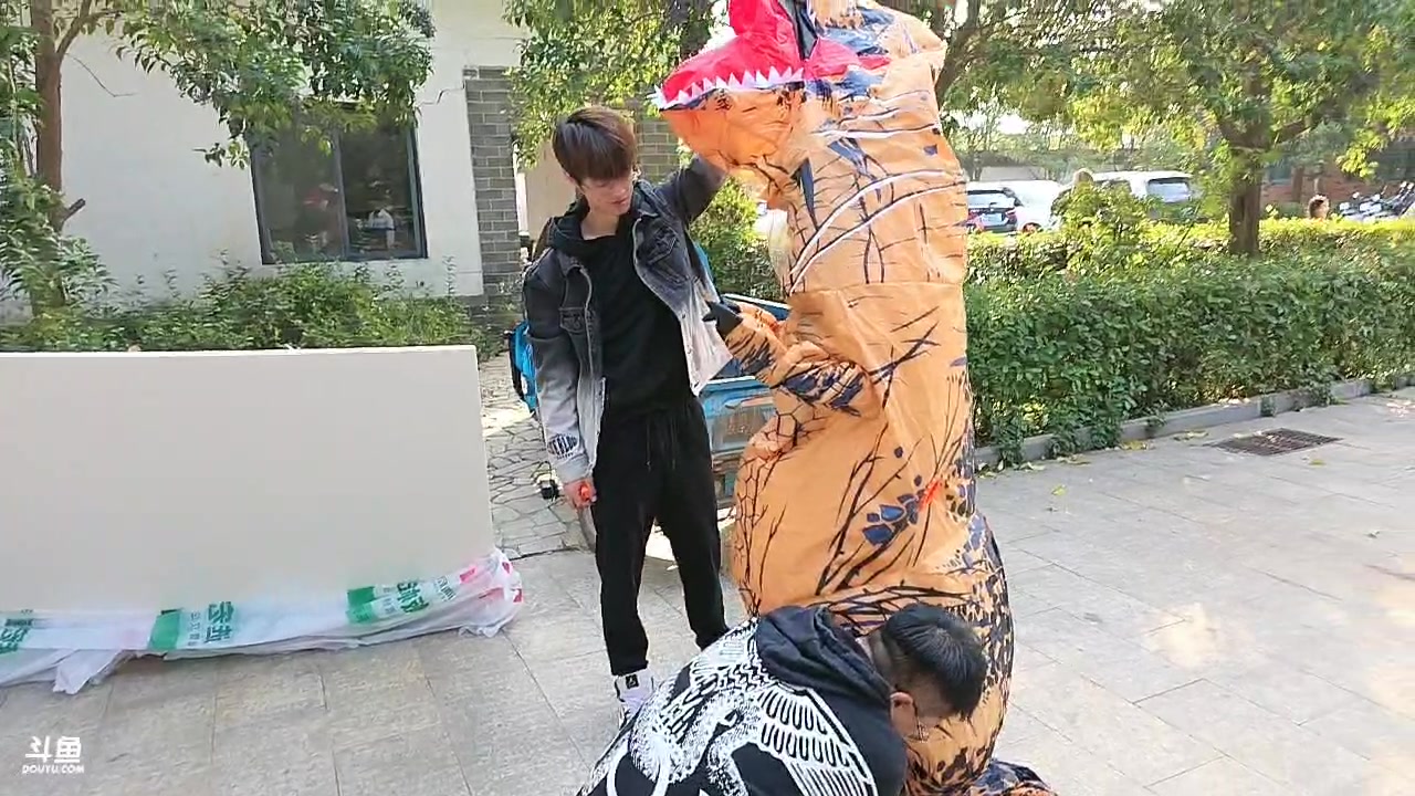 【2025-11-02 15点场】小鱼小鱼吃虾米：愉快团播day24