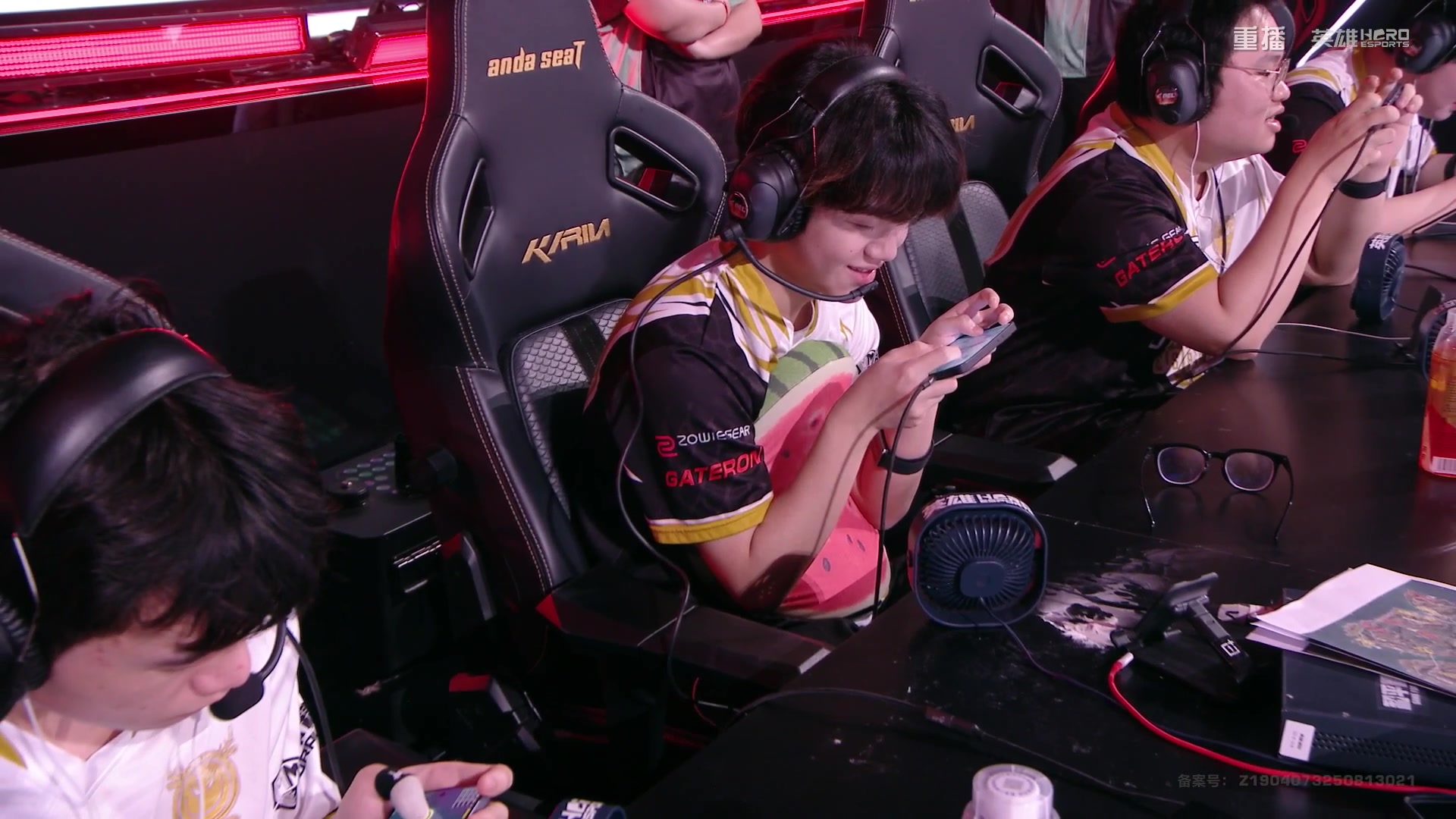 【2025-11-01 22点场】和平精英官方赛事：重播|PEL夏季赛决赛