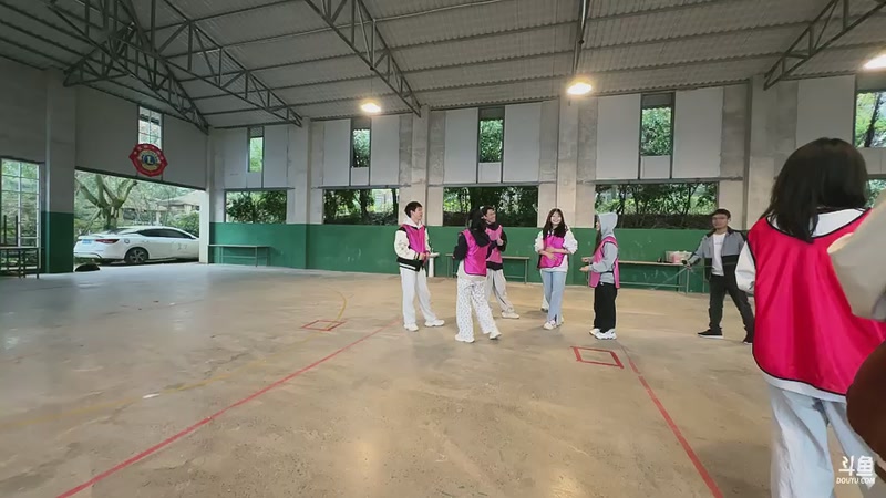 【2025-11-03 17点场】菜到极致小兰摧：【钻粉狂欢】十一月顺遂~