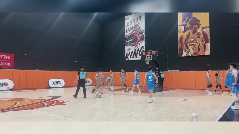 【2025-11-2 20点场】西安篮球XBA联盟:翱鯊 vs 飛龘