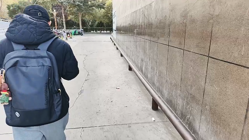 【2025-11-03 19点场】寅子：最近不定时开播 抱歉