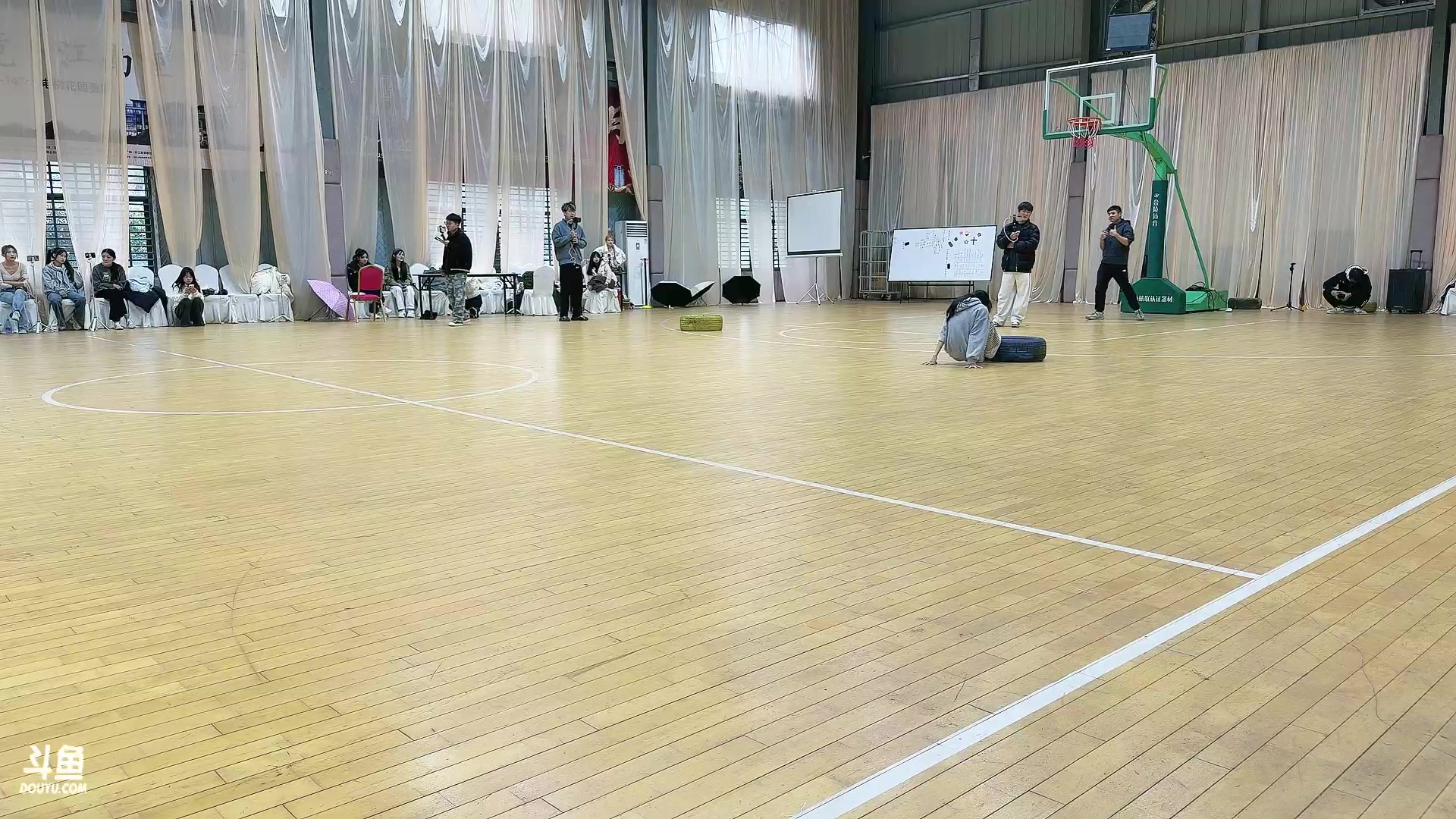 【2025-11-04 14点场】电棍：电棍：低迷的一天