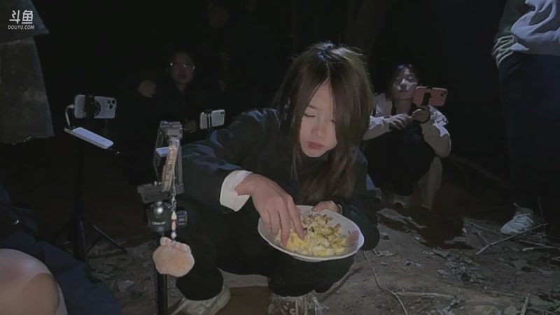 【2025-11-05 18点场】主播阿郎：荒野求生Day2-火火火