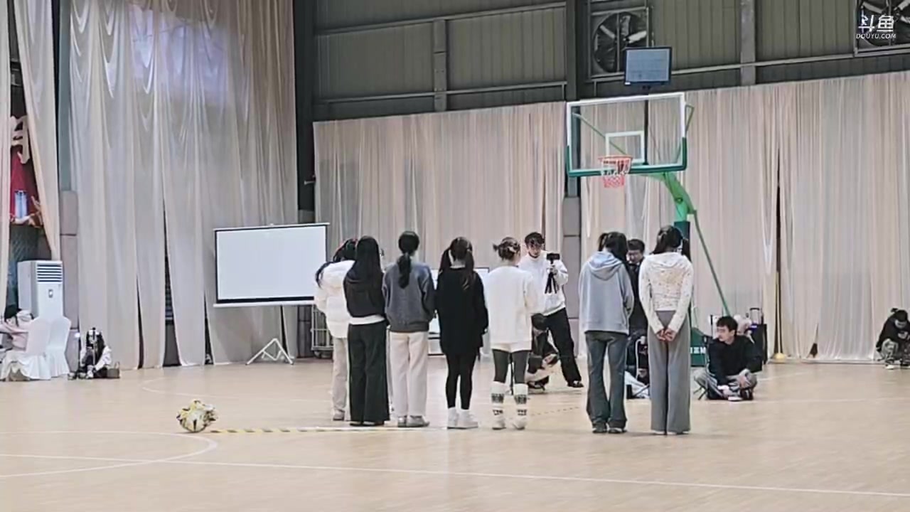 【2025-11-05 16点场】叶子户外：衢州，参加224团播