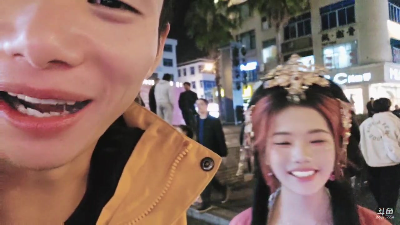 【2025-11-07 19点场】叶子户外：出发横店咯