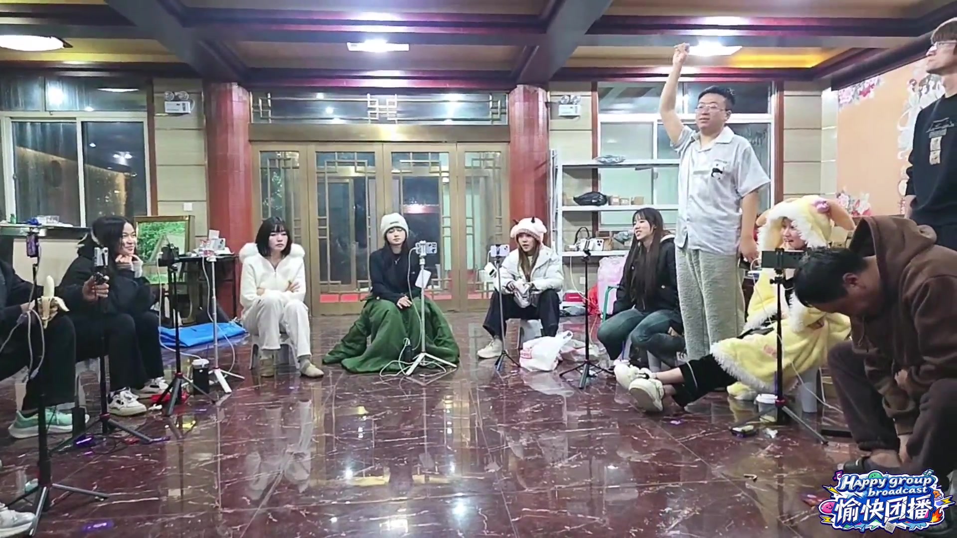 【2025-11-07 02点场】小鱼小鱼吃虾米：愉快团播day28